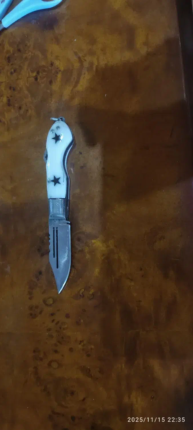 چاقوی بابا|کلکسیون اشیاء عتیقه|اهر, |دیوار