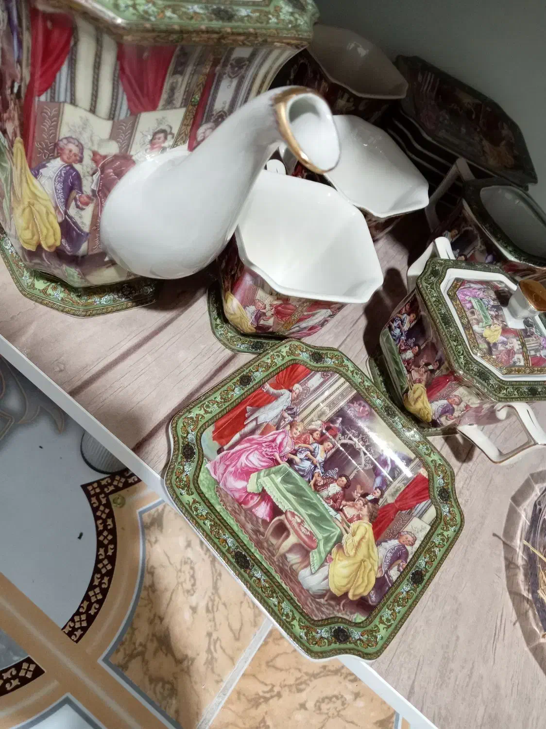 ناپولی|ظروف سرو و پذیرایی|تیکمه داش, |دیوار