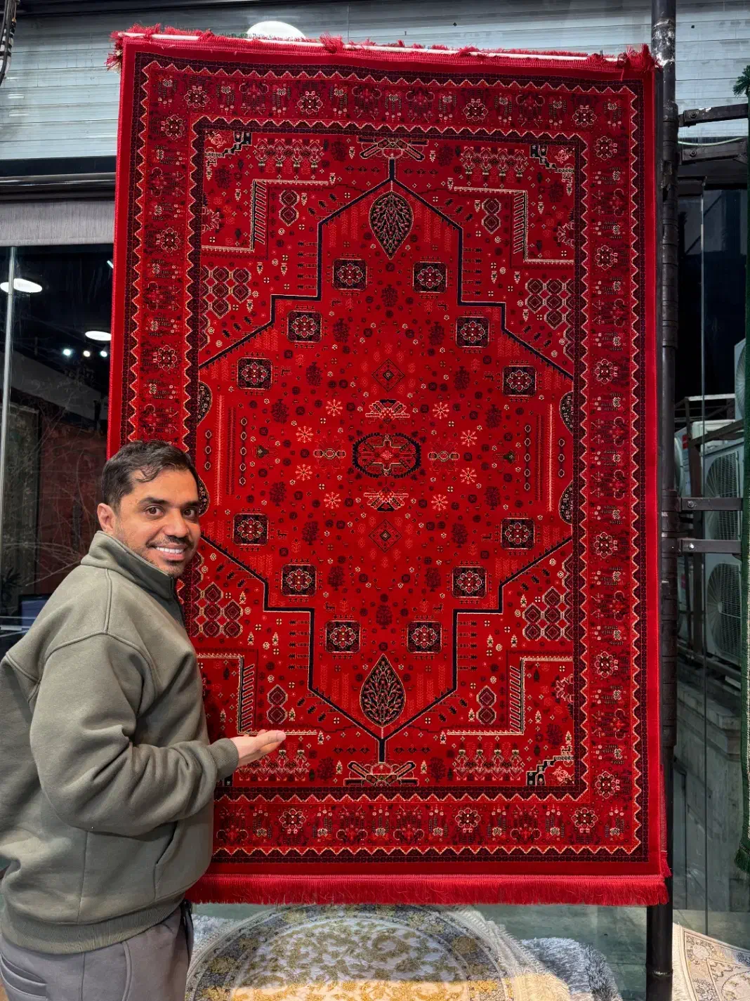 تنوع بالا فرش ۷۰۰ شانه فرش صفابخش|فرش|تهران, شمس‌آباد|دیوار