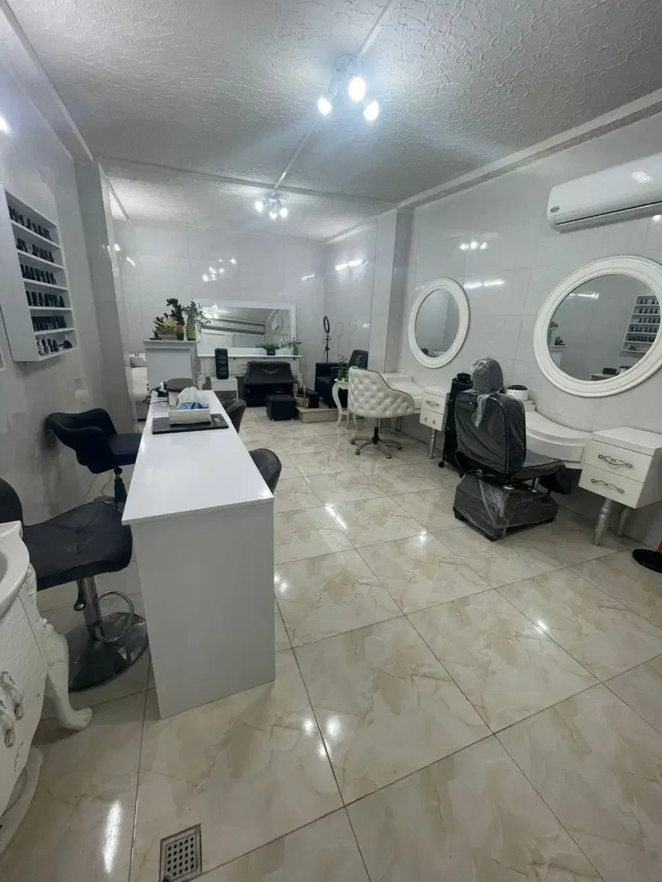 وسایل شخصی سالن|آرایشگاه و سالن‌های زیبایی|لاهیجان, گلستان|دیوار