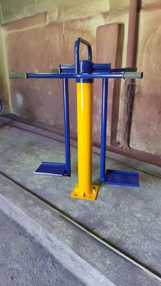 تعداد جوش کار برق و کارگر ساده|استخدام صنعتی، فنی، مهندسی|رباط‌کریم, کیکاور|دیوار