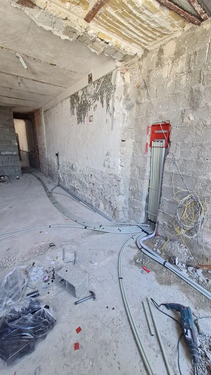 برقکار برق ساختمان و تعمیرات|خدمات پیشه و مهارت|بوشهر, |دیوار