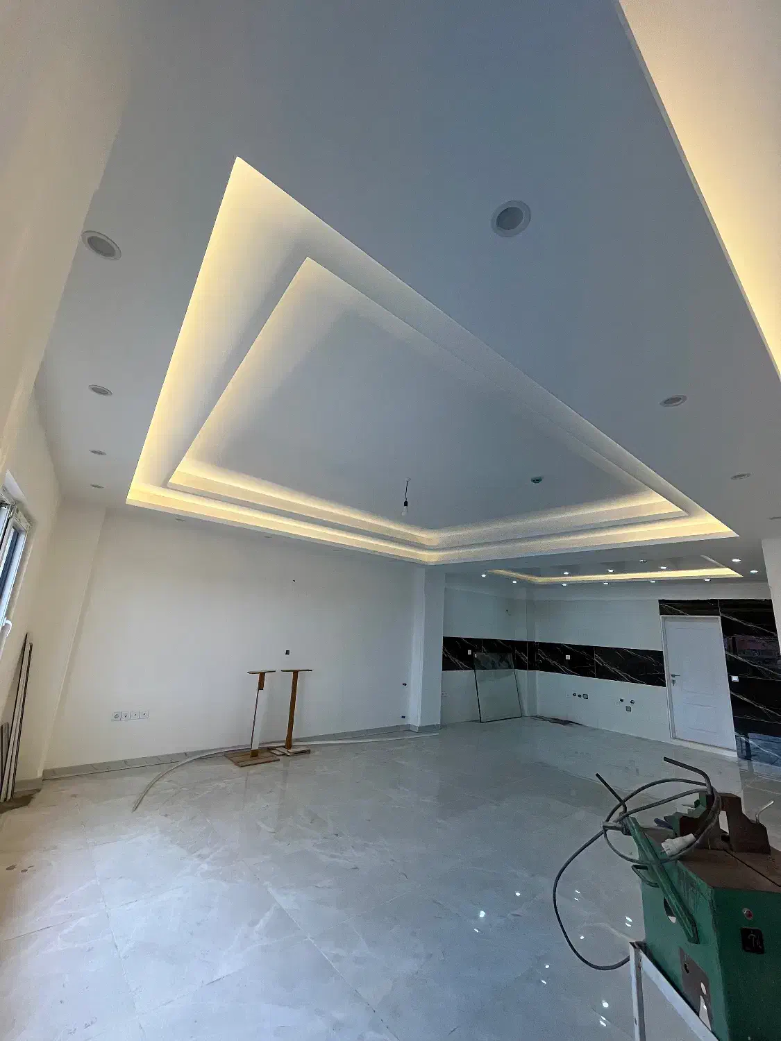 فروش واحد ۹۰ متری تک واحدی|فروش آپارتمان|لاهیجان, گلستان|دیوار