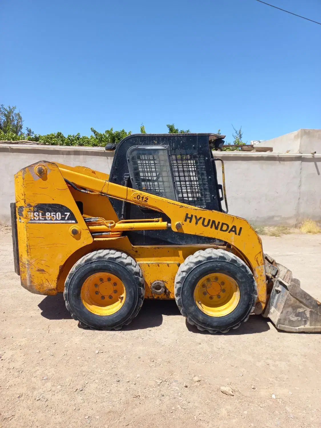 فروش مینی لودر (بابکت) هیوندا ۸۵۰ خط ۷ معمولی ۲۰۱۲|خودرو سنگین|اشکذر, |دیوار