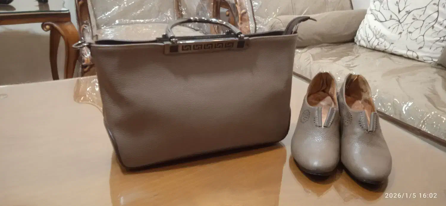 کیف و کفش چرم ۳۸۳۹|کیف، کفش، کمربند|پاکدشت, پاکدشت (مامازند)|دیوار