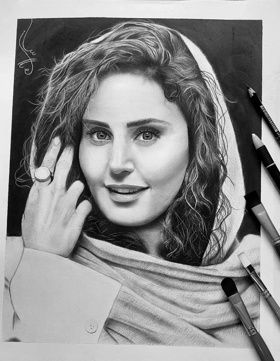 سفارش طراحی چهره سیاه قلم(هدیه خاص برای عزیزانتون)|تابلو، نقاشی، عکس|بندر انزلی, شاکوچه|دیوار