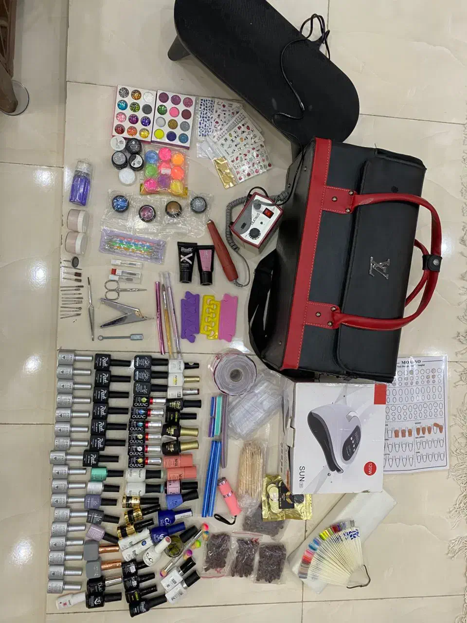 کلیه لوازم کاشت و طراحی ناخن|آرایشی، بهداشتی، درمانی|شیراز, احمدی جنوبی|دیوار