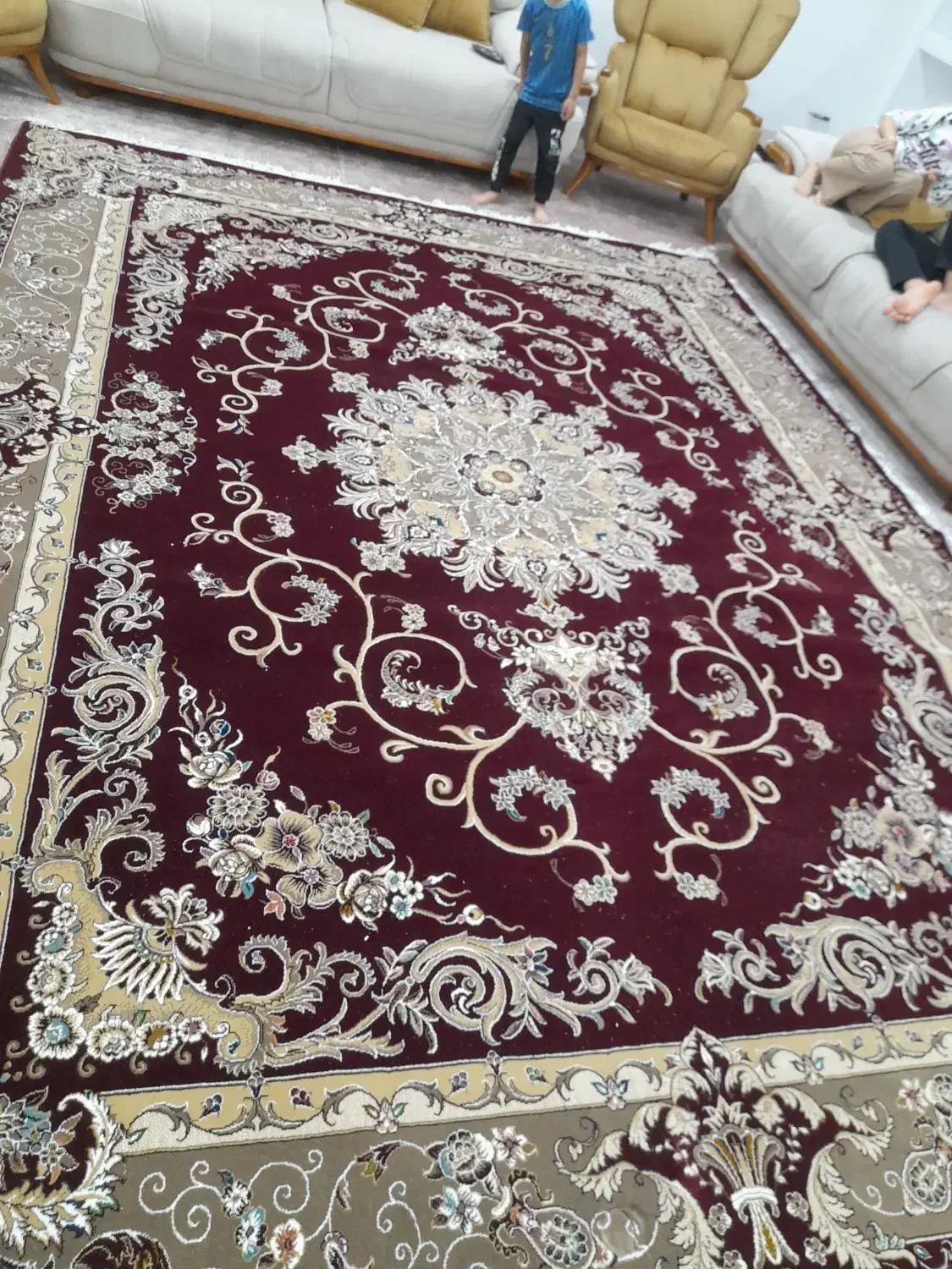 دوعدد قالی ۱۲ متری در حد نو قیمت هر قالی ۸ میلیون|فرش|خورموج, |دیوار