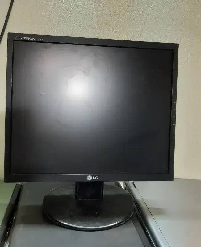 مانیتور|رایانه رومیزی|مشهد, رضاشهر|دیوار