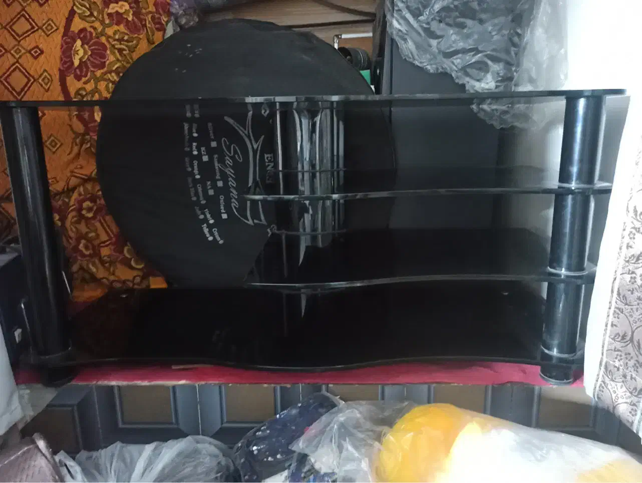 میز تلویزیون شیشه ای|میز تلویزیون|شیراز, شریف‌آباد|دیوار