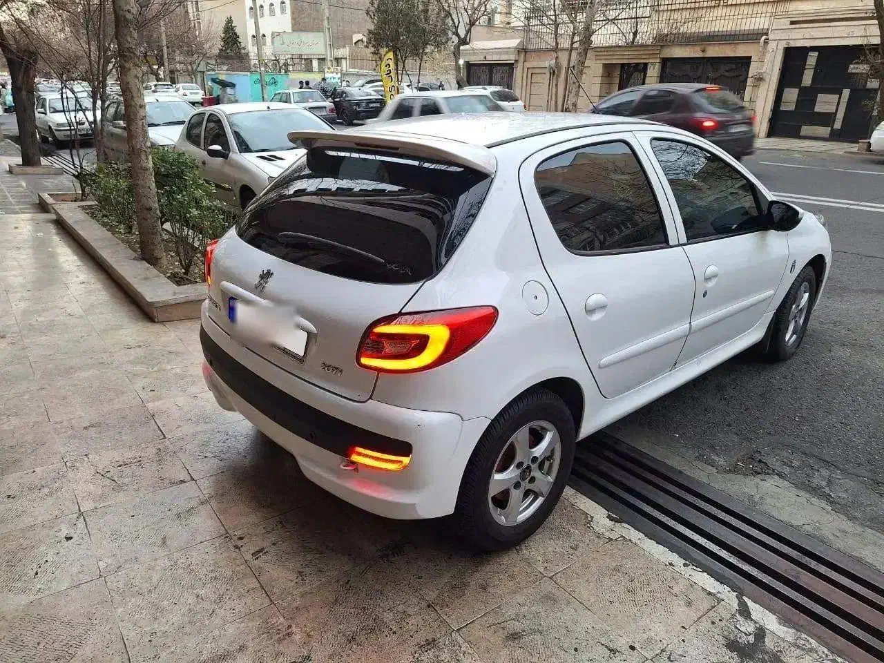 ۲۰۷ سفید ۱۴۰۲|خودرو سواری و وانت|تهران, تهرانپارس غربی|دیوار