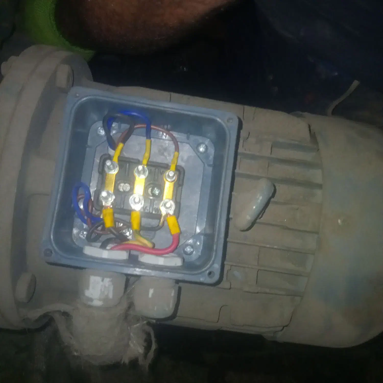 نیازمند تکنسین برق صنعتی|استخدام صنعتی، فنی، مهندسی|شیروان (لرستان), |دیوار