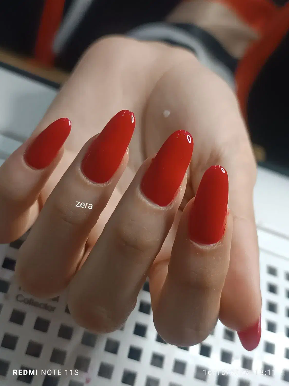 خدمات کاشت و ترمیم ناخن قیمت مناسب و ماندگاری بالا|خدمات آرایشگری و زیبایی|شیراز, شریف‌آباد|دیوار