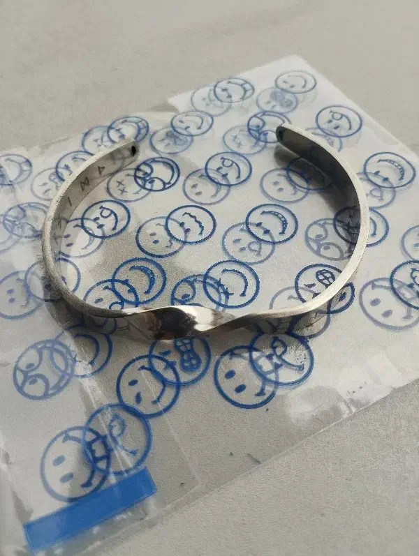 دستبند حکاکی شده|بدلیجات|گرگان, |دیوار