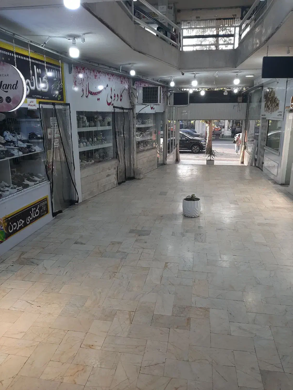 فروش و اجاره  مغازه در پاساژ عمویی|فروش مغازه و غرفه|فومن, |دیوار