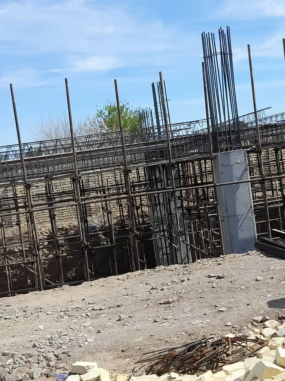 اجرای سازه های ساختمانی وبتی|خدمات پیشه و مهارت|کاشان, زیدی|دیوار