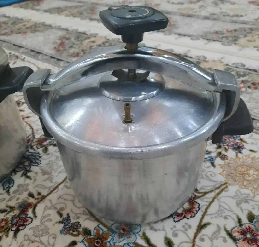 زودپز|ظروف پخت‌وپز|هشتگرد, فاز ۳ مهستان|دیوار