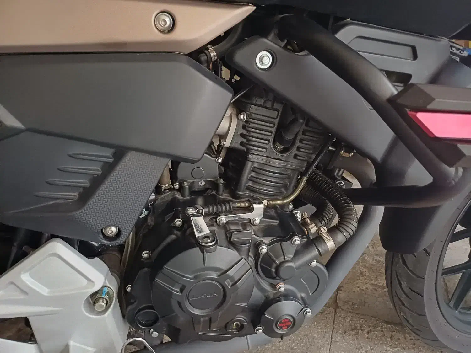 موتور کی پی تی ۲۰۰ (ادونچر)ایران دو چرخ|موتورسیکلت|تهران, جنتآباد شمالی|دیوار