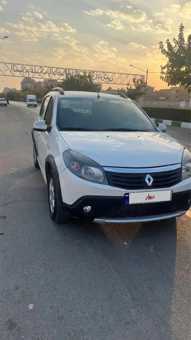 ساندرو استپ وی  اتومات ۹۸ کمکار|خودرو سواری و وانت|مشهد, شهرک مهر آباد|دیوار