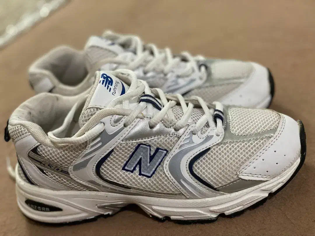 کفش نیو بالانس ۵۲۰ از فروشگاه مدیسکو|کیف، کفش، کمربند|کرمانشاه, |دیوار