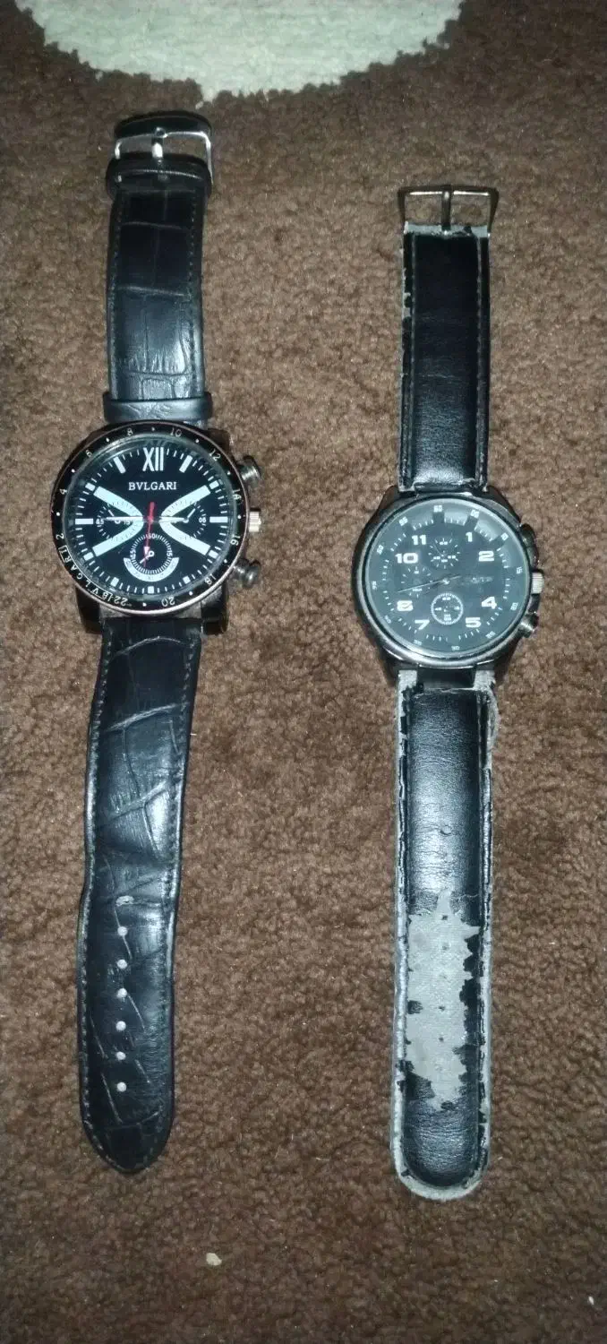 دو عدد ساعت|ساعت|شیروان (خراسان), |دیوار