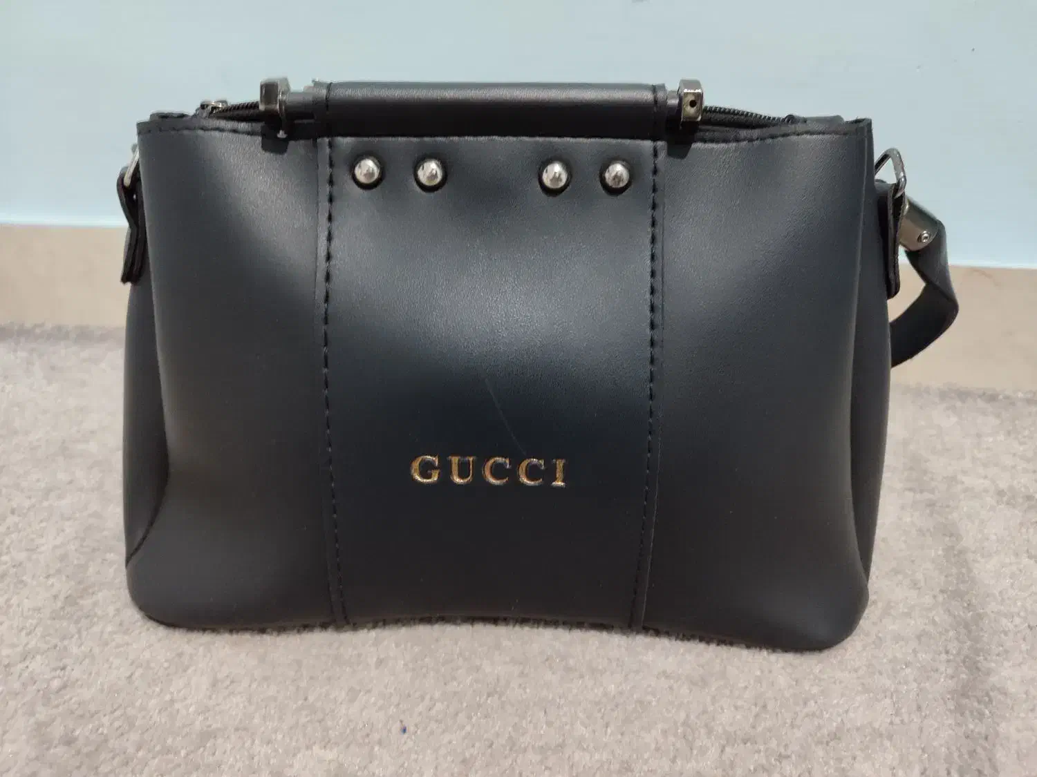 کیف و کفش مجلسی|کیف، کفش، کمربند|پرند, فاز ۳|دیوار