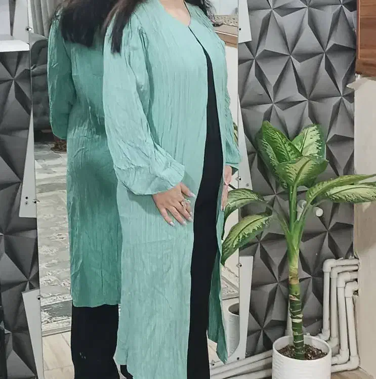 مانتو|لباس|گزنک, |دیوار