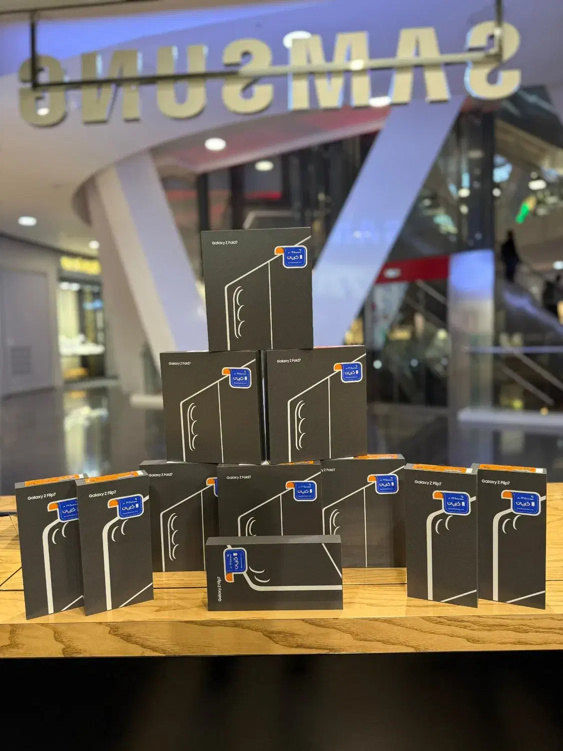 با گارانتی شرکتی Z Fold 7 256G|موبایل|تهران, محمودیه|دیوار