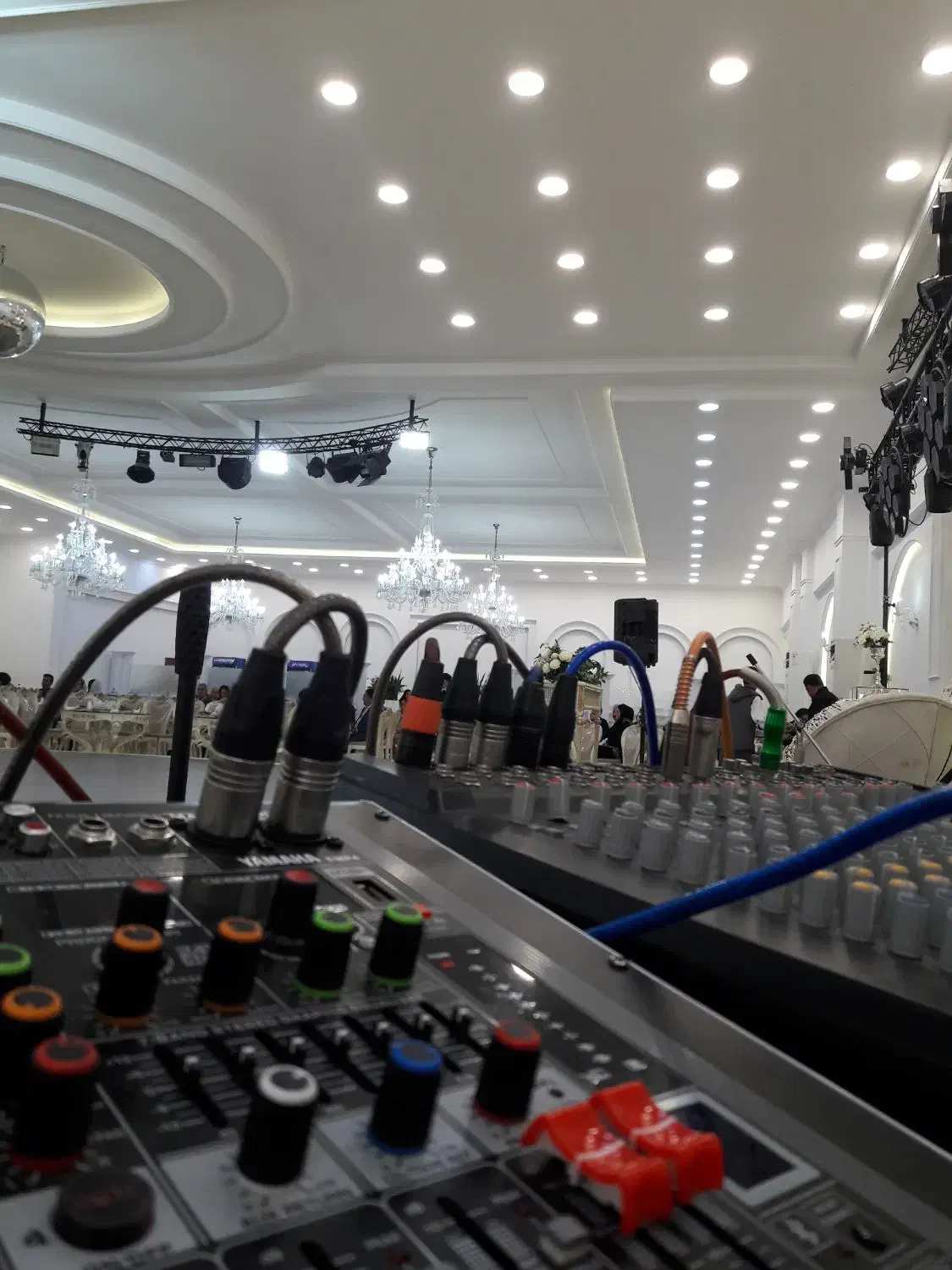 اجاره، نصب و راه اندازی سیستم صوت و صدابرداری|خدمات پذیرایی، مراسم|رشت, کوی بیانی|دیوار