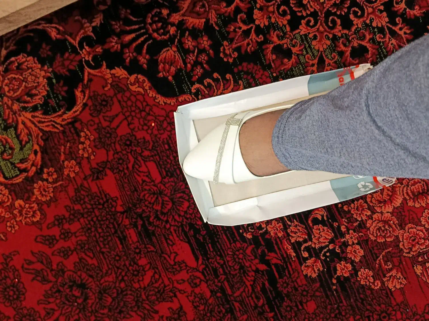 کفش مجلسی|کیف، کفش، کمربند|لنگرود, |دیوار