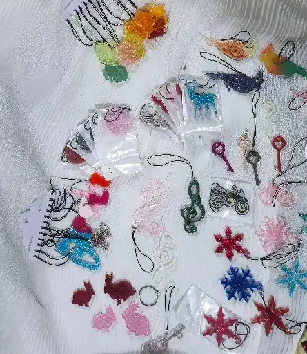 آویز گوشی و کیف رزینی|لوازم جانبی موبایل و تبلت|خوی, |دیوار