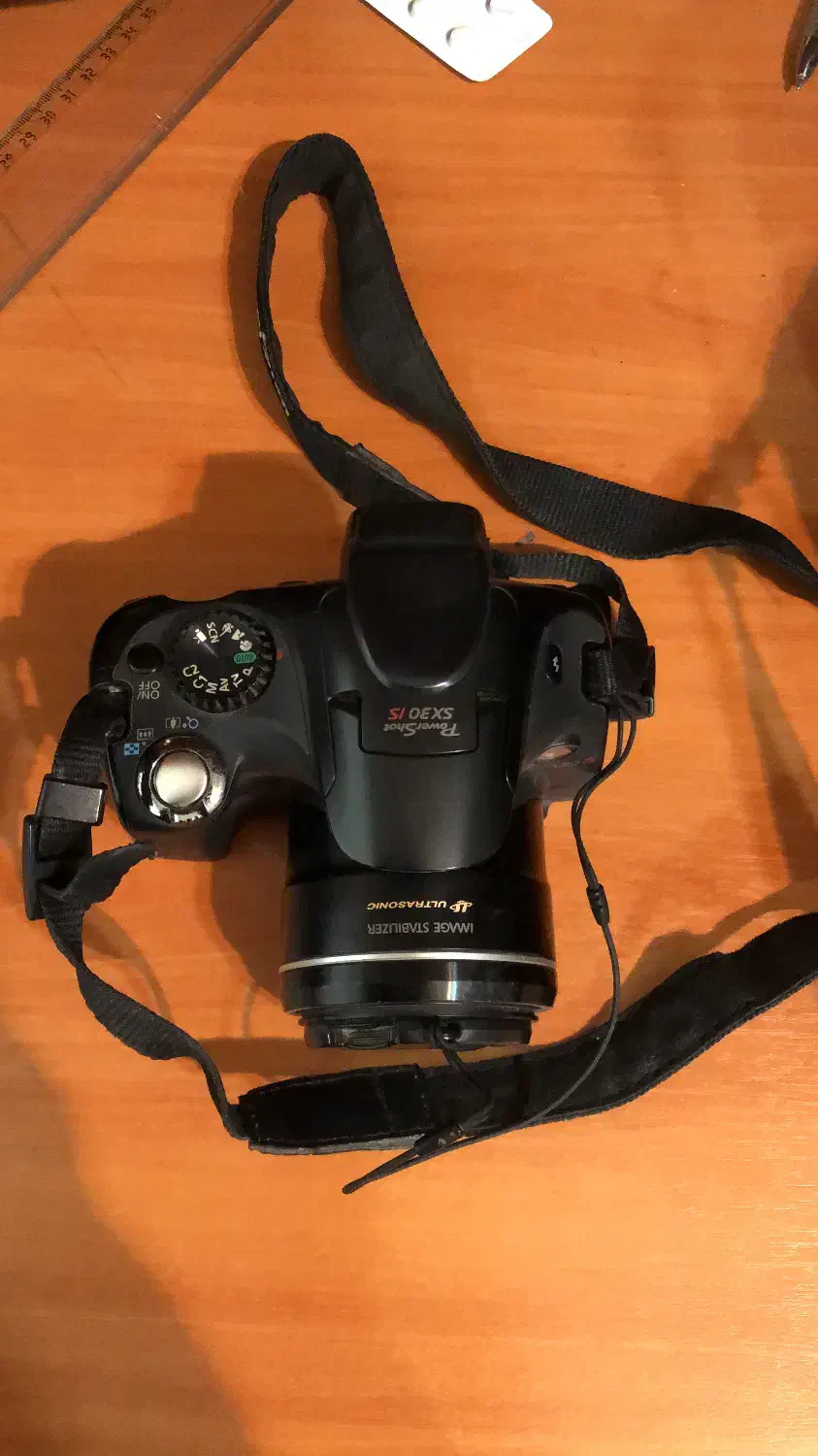 دوربین عکاسی کانن وپرژکتور فیلمبرداری|دوربین عکاسی و فیلمبرداری|شیراز, فرهنگ شهر|دیوار