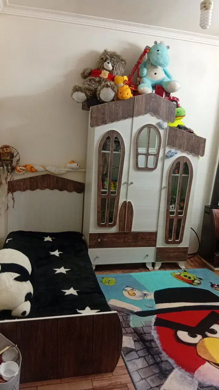 کمد و بوفه و تخت کودک و نوجوان همراه خوش خواب|اسباب و اثاث بچه|همدان, |دیوار