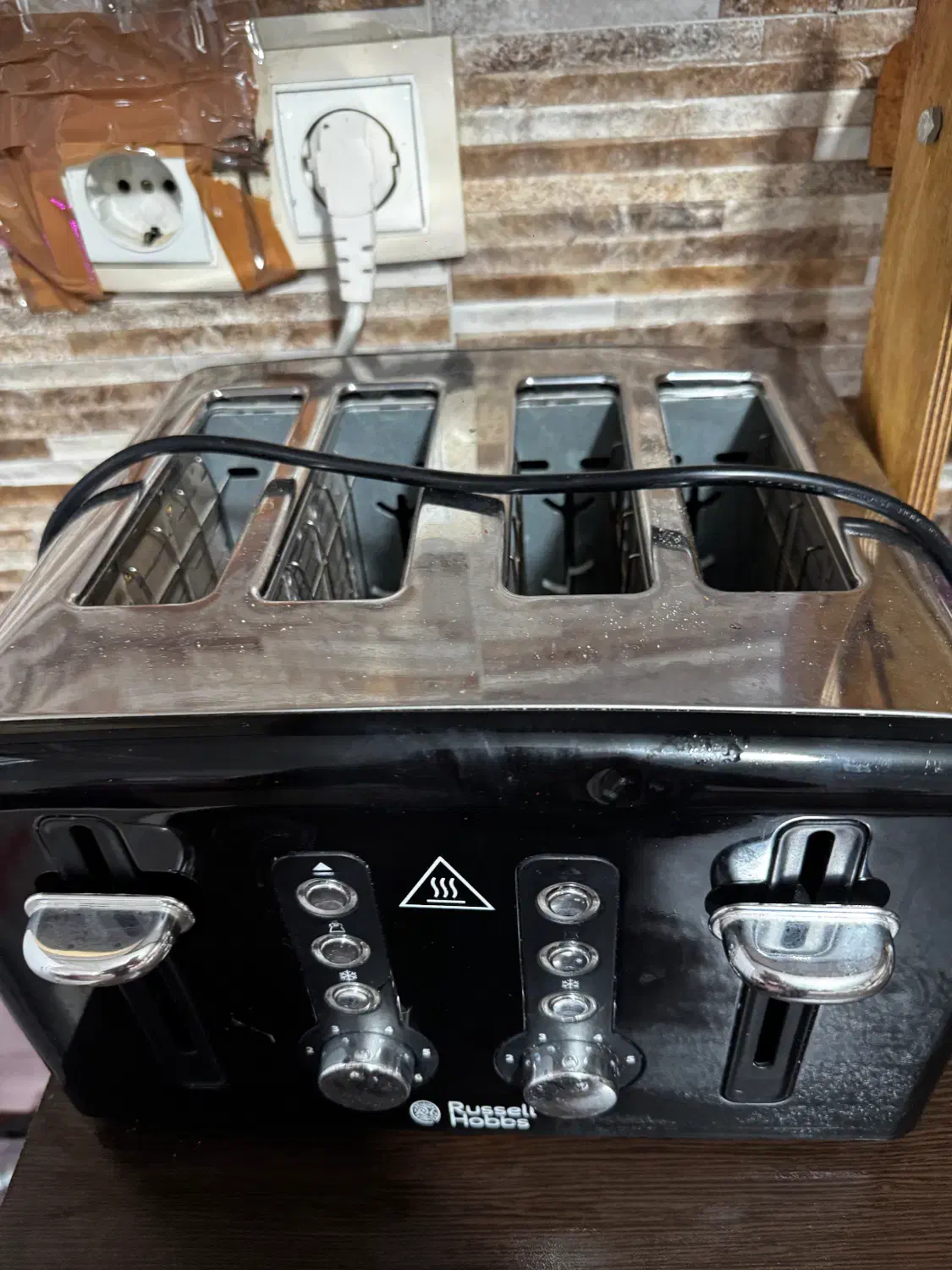 دستگاه تستر با کتری برقی russell hobbs|اجاق گاز و لوازم برقی پخت‌وپز|شیراز, شهرک سراج‎|دیوار