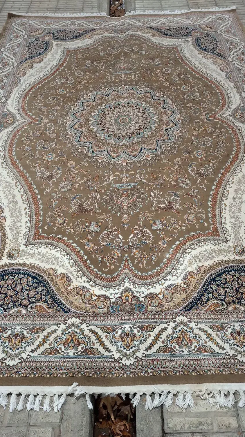 2تخته فرش ۹متری ۷۰۰شانه ده رنگ تراکم ۲۵۵۰|فرش|نظرآباد, رسالت|دیوار