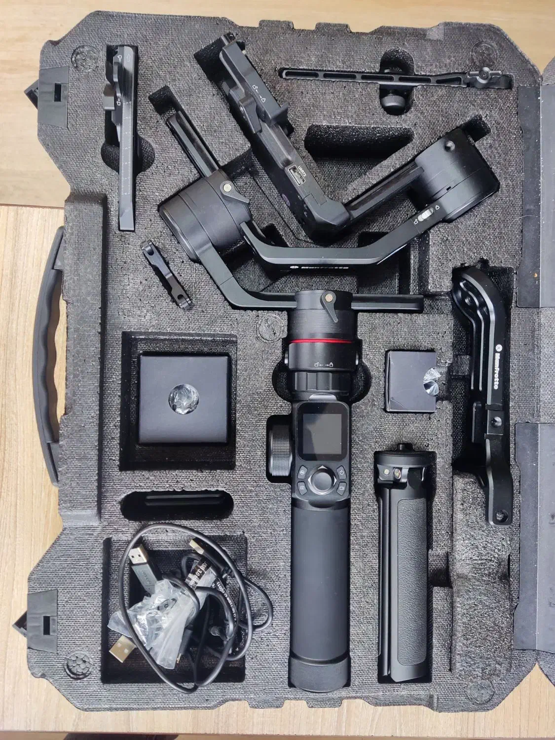 گیمبال manfrotto درحد نو|دوربین عکاسی و فیلم‌برداری|رشت, جانبازان|دیوار