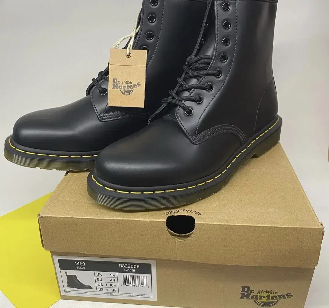 نیم‌بوت دکترمارتین اورجینال|کیف، کفش، کمربند|بهارستان, |دیوار