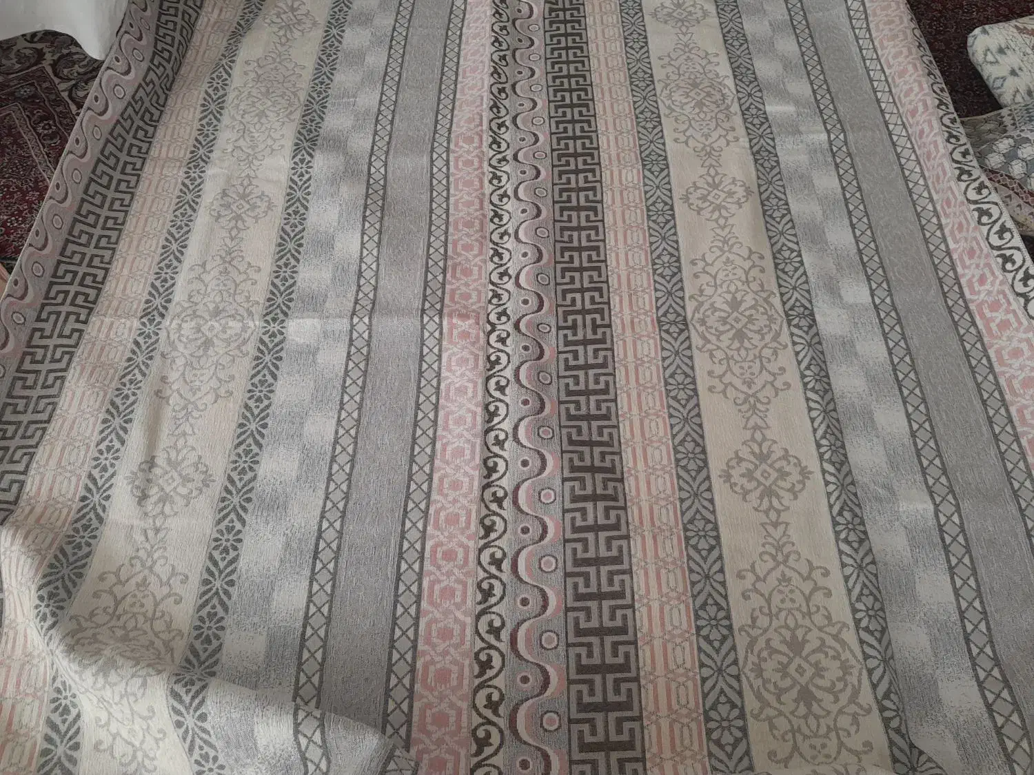 روفرشی و زیر سفره|روفرشی|زنجان, |دیوار