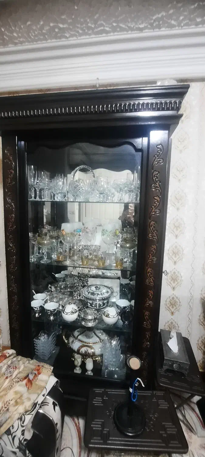 بوفه|بوفه، ویترین، کنسول|رشت, پیرکلاچای|دیوار