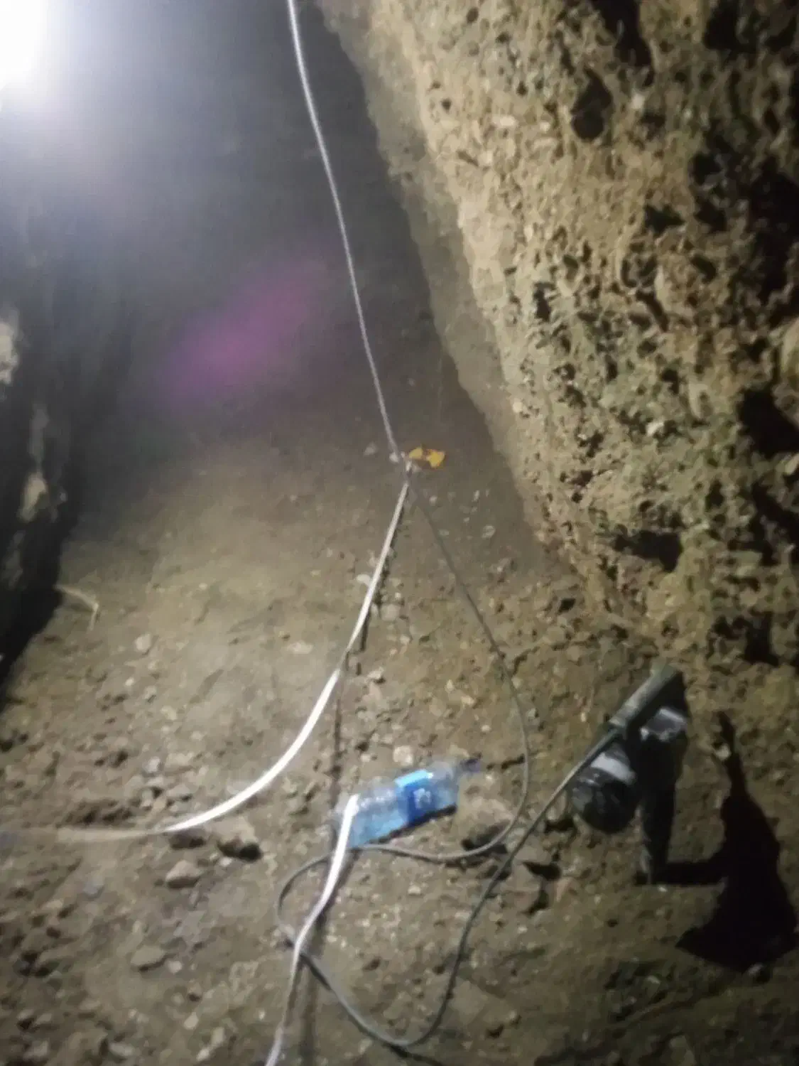 مغنی (چاه کن )|خدمات پیشه و مهارت|اندیشه, اندیشه فاز ۱|دیوار