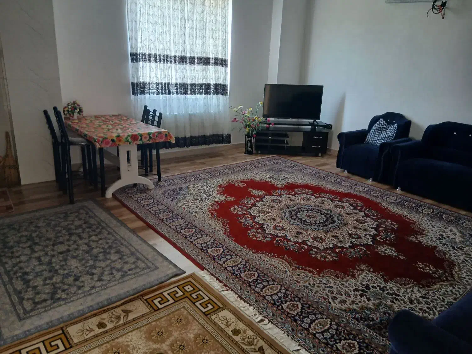 واحدی اجاره ای روزانه  هفتگی  ماهانه|اجارهٔ کوتاه‌مدت آپارتمان و سوئیت|لاهیجان, گلستان|دیوار