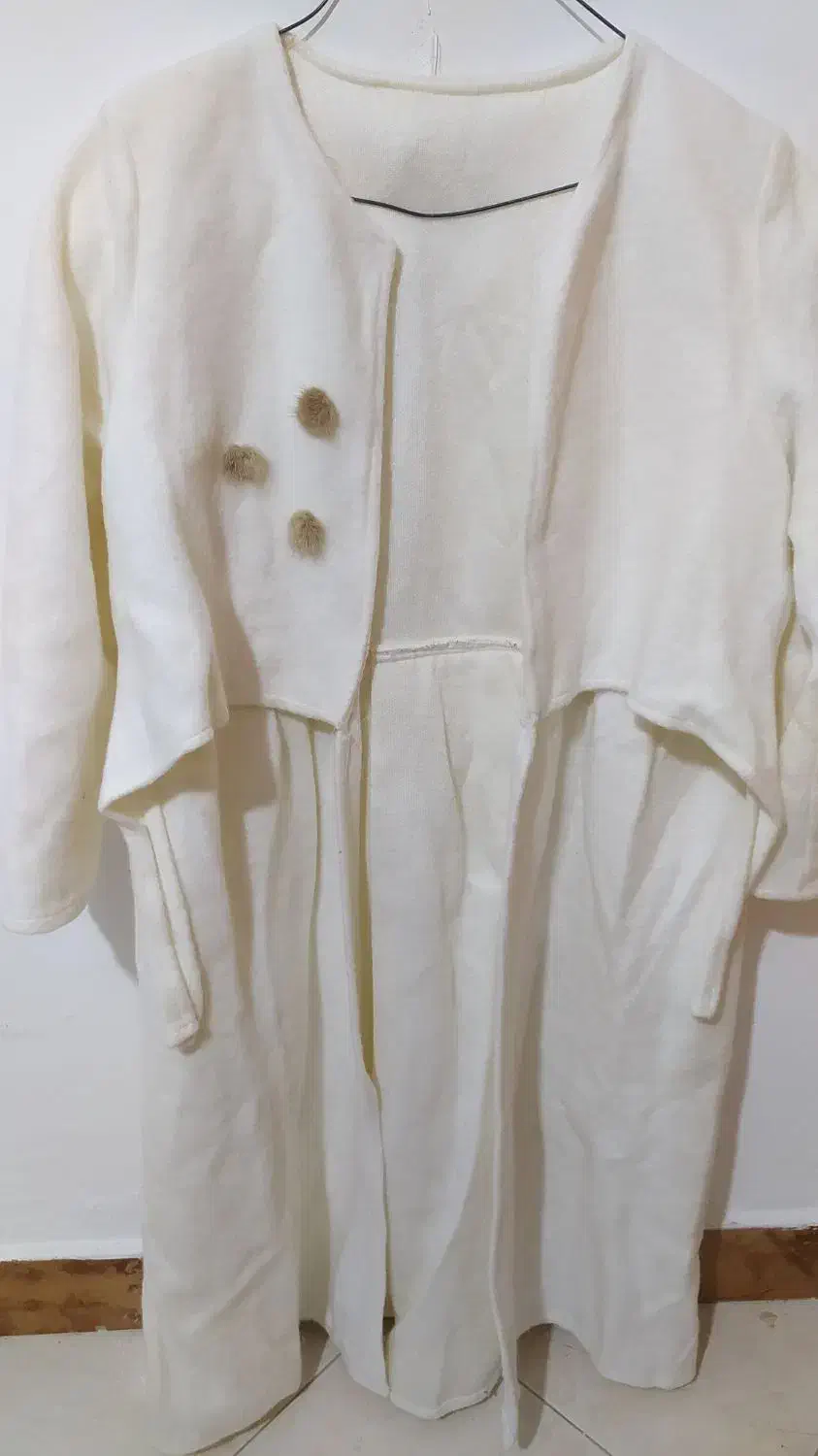 پالتو فوتر سایز ۳۸ تا ۴۰ تنخور شیک درحد نو|لباس|چالوس, |دیوار