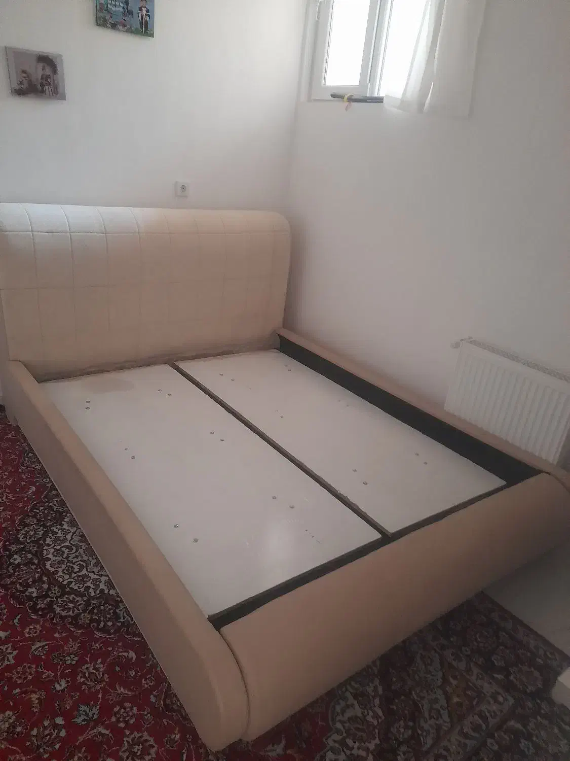 تخت خواب دو نفره و کاملا سالم|تخت و سرویس خواب|بیرجند, |دیوار