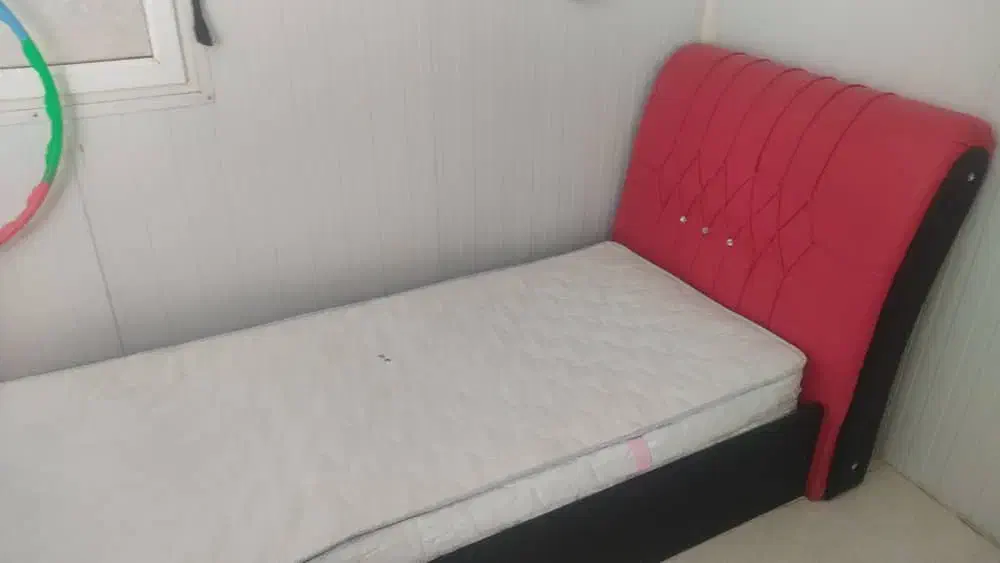 تخت خواب یک نفرە|تخت و سرویس خواب|سرپل ذهاب, |دیوار