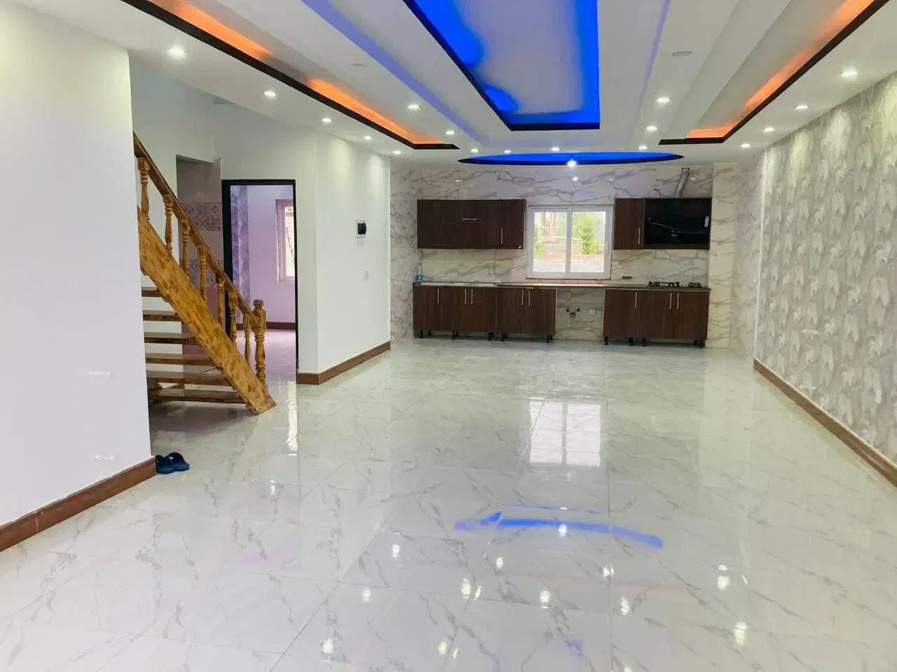 فروش خانه ویلایی نما سنگ 190زمین 130بنامدارک دار|فروش خانه و ویلا|تهران, صادقیه|دیوار