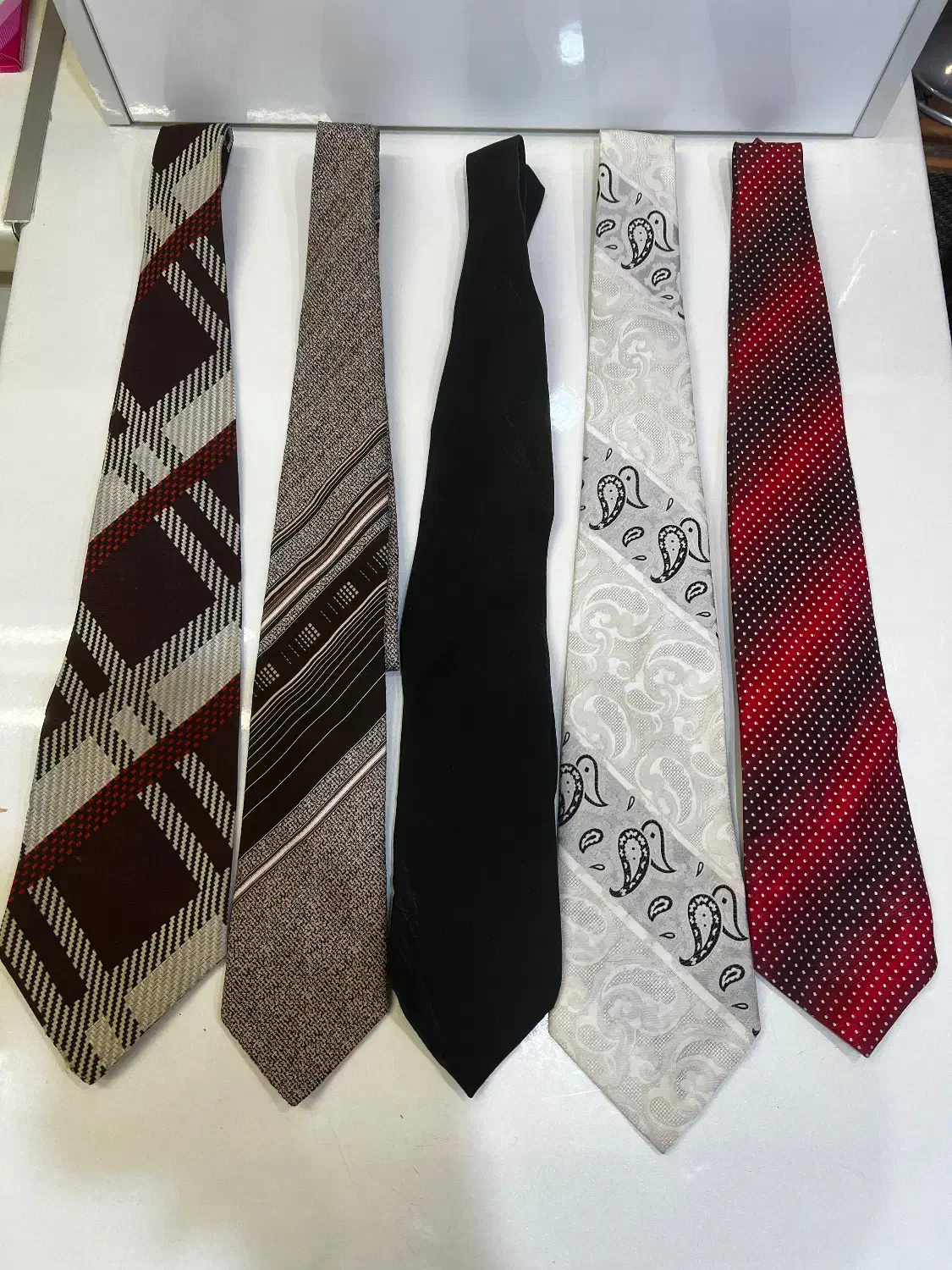 کروات قدیمی|کلکسیون اشیاء عتیقه|تهران, شهرک ولیعصر شمالی|دیوار