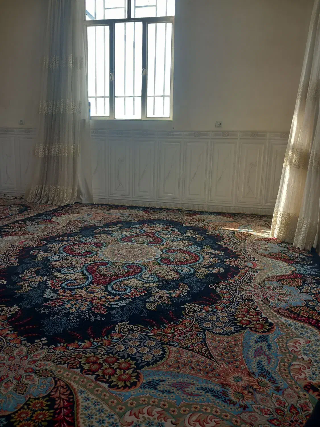 به یک آبیار بصورت شبانه روزی لازم دارم با جای خاب|استخدام سرایداری و نظافت|دشت ذهاب, |دیوار