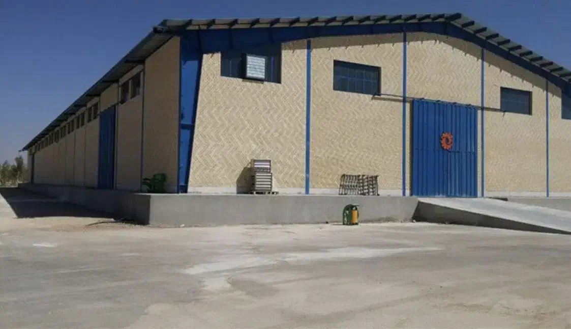 سوله۲۵۰۰متری با امکانات کامل در دولت اباد وبرخوار|فروش دفتر صنعتی، کشاورزی، تجاری|اصفهان, باغ فدک|دیوار