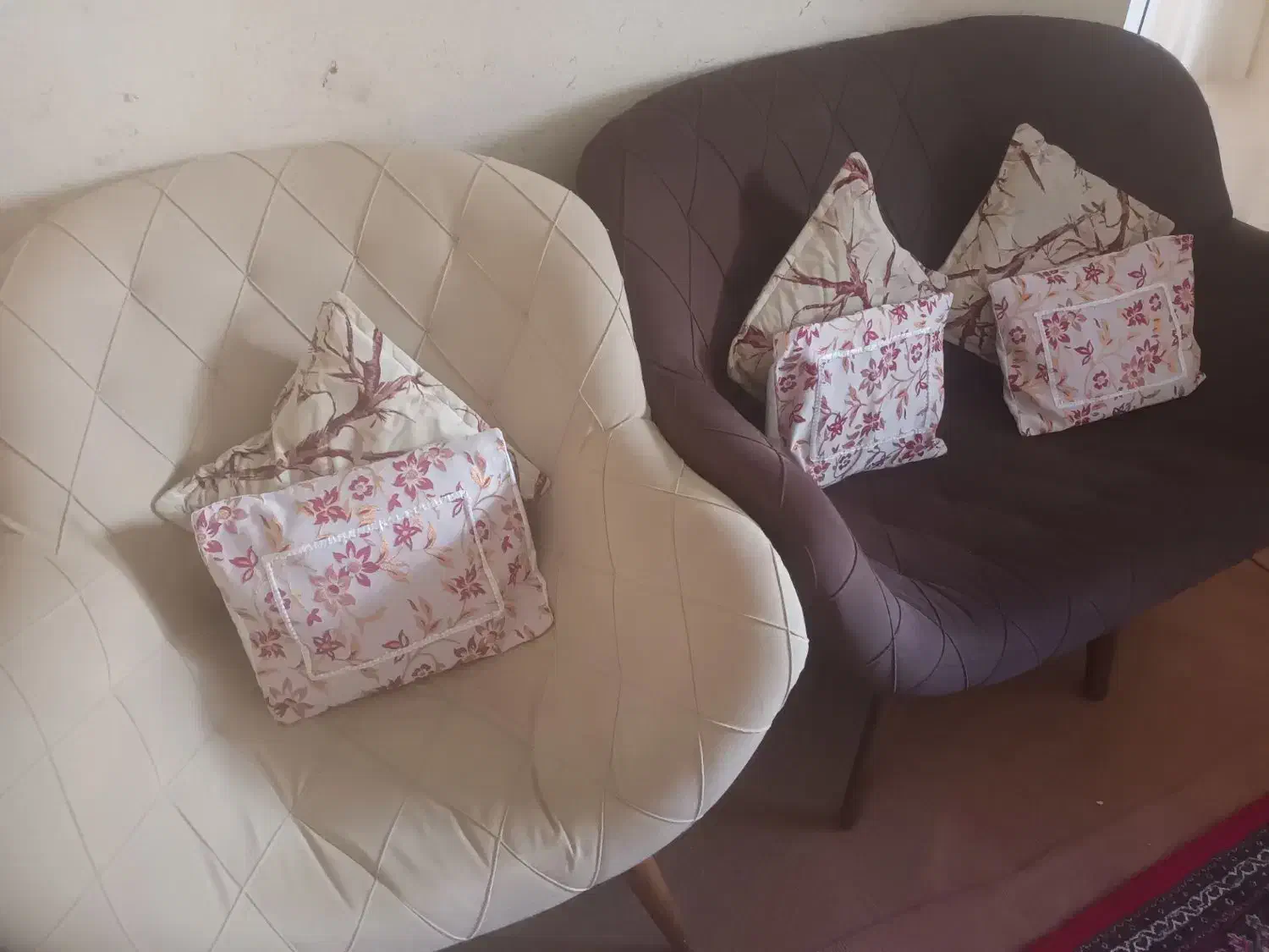 دودست مبل در حد نو فروش بخاطر جابه جای|مبلمان خانگی و میز عسلی|دهگلان, |دیوار