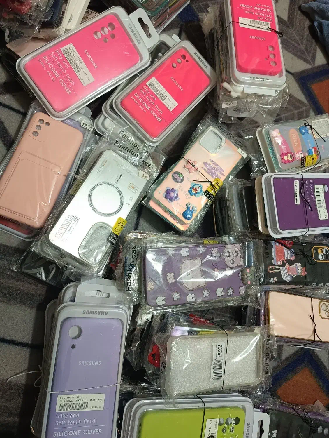 فروش وسایل مغازه لوازم جانبی موبایل|لوازم جانبی موبایل و تبلت|لامرد, |دیوار